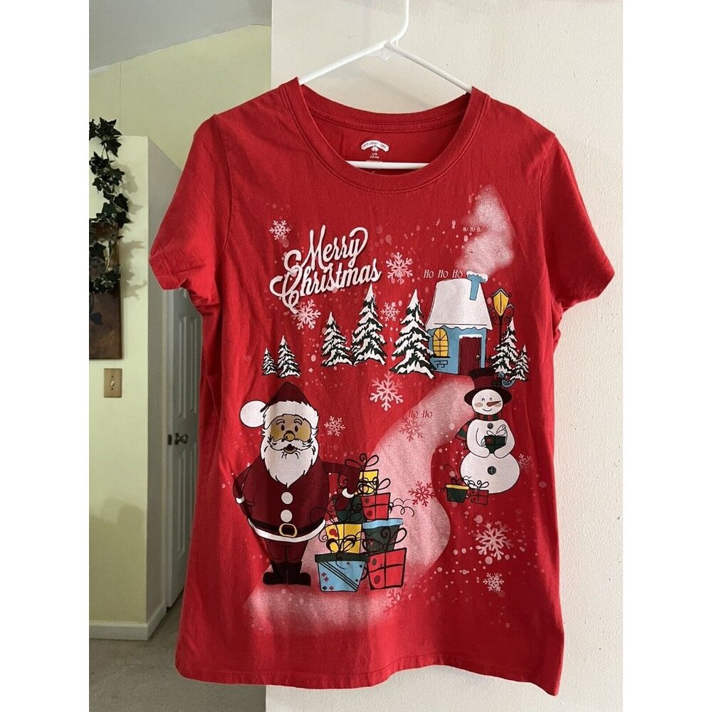 Holiday Time Merry Christmas T-Shirt Size L